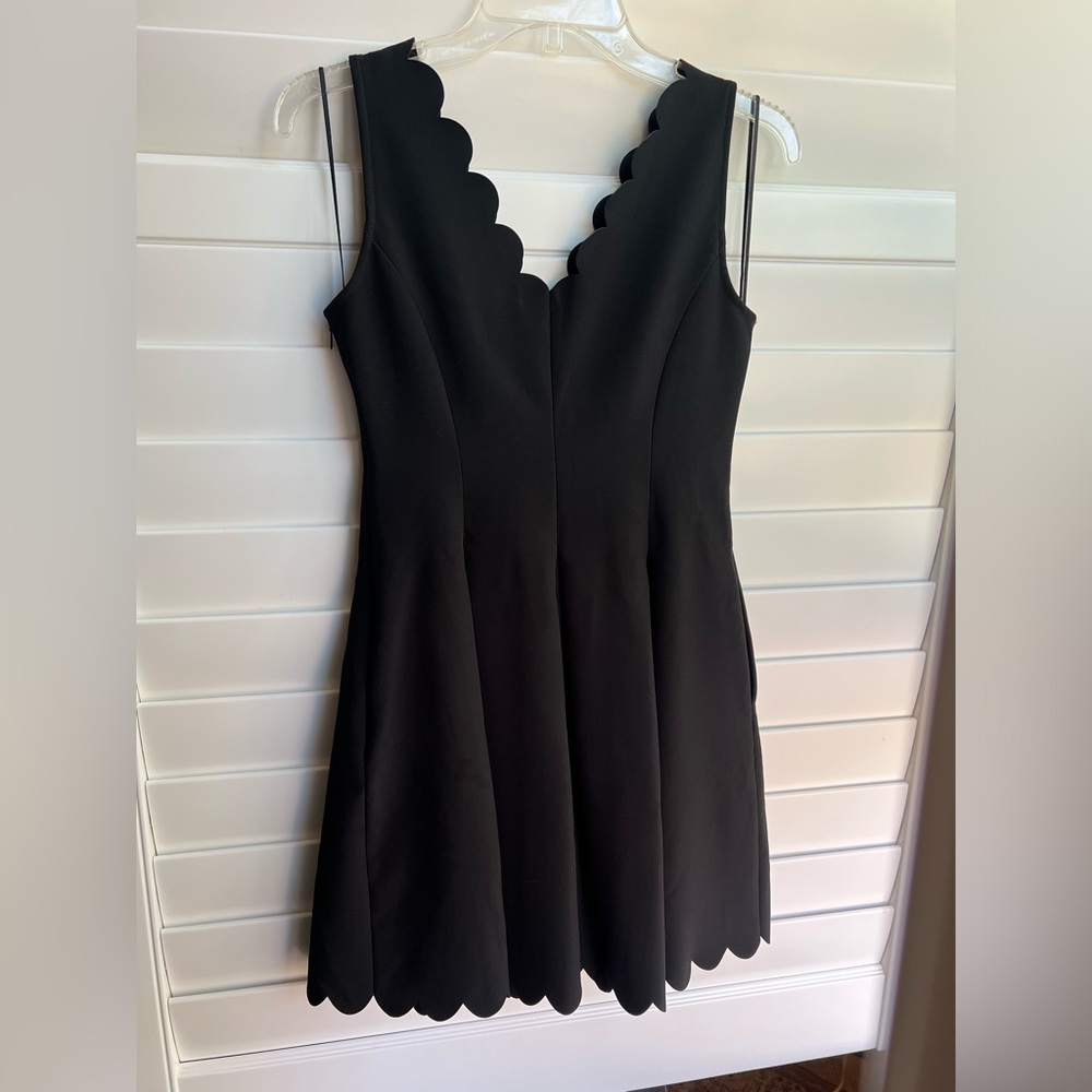 Banana Republic Black Scalloped Dress with HUGE Pockets